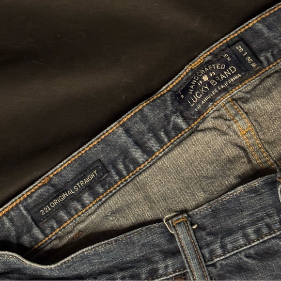 Lucky Brand 221 Straight Jeans Men’s 36x32 Classic Fit Denim - Picture 2 of 8